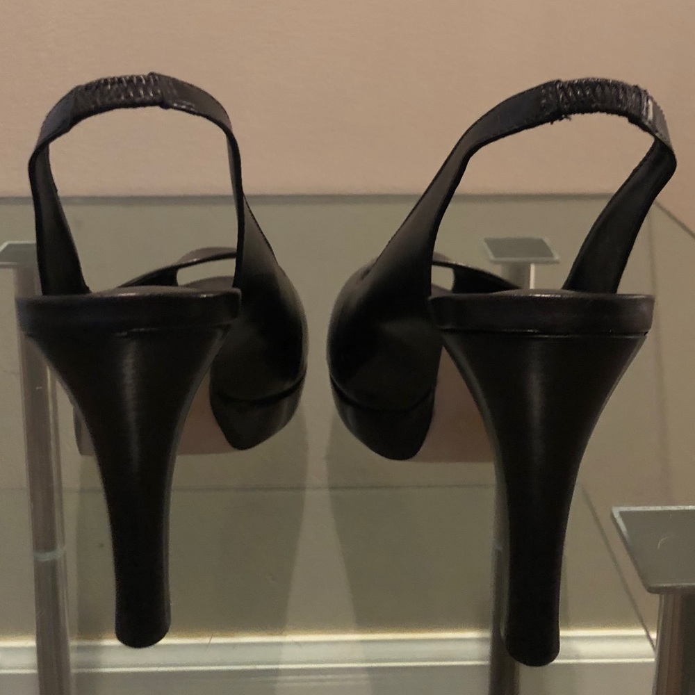 Open toe heels - Picture 2 of 3